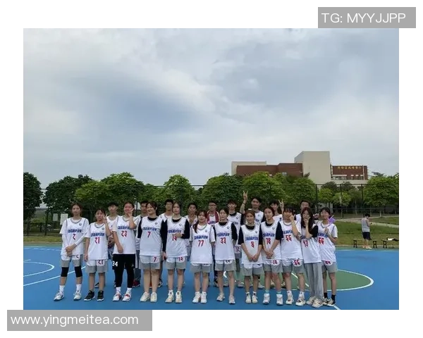 深圳篮球队选拔赛背后的拼搏故事与奋斗历程揭秘 深圳篮球队选拔赛背后的拼搏故事与奋斗历程揭秘